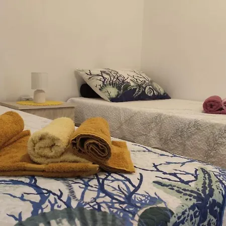 Kuca Za Odmor Tri Sunca Hébergement de vacances Pula
