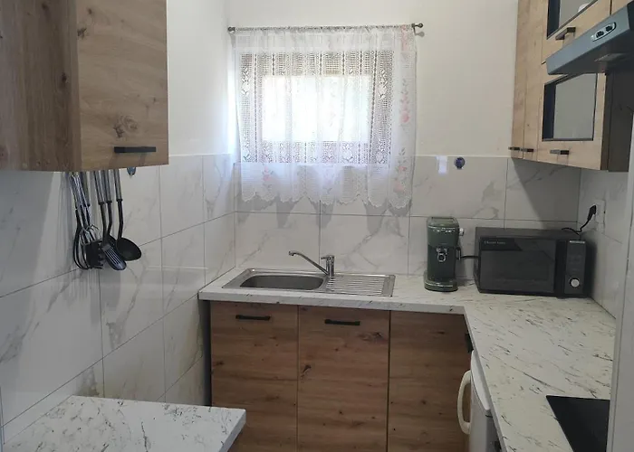 Kuca Za Odmor Tri Sunca * Πούλα