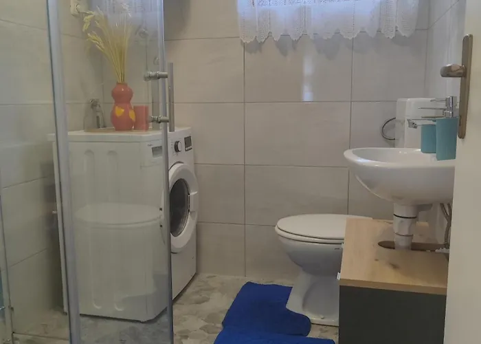 Semesterbostad Kuca Za Odmor Tri Sunca Pula