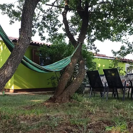 Ferienhaus Kuca Za Odmor Tri Sunca *